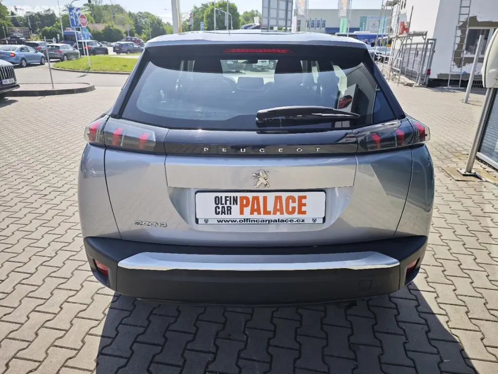 Peugeot 2008, Active